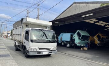 トラック